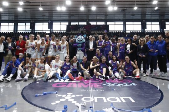 all star game gynaikon